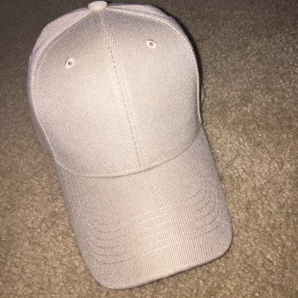 Baseballs Caps - Picture 4 of 5