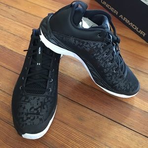 Under Armour Men's size 12 NIB