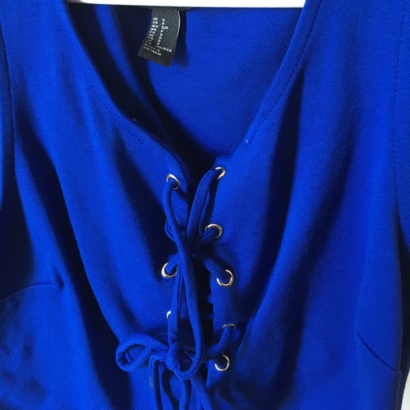 Blue tie up crop top - Picture 2 of 3