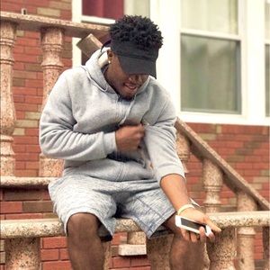 Meet your Posher, Akeem