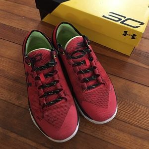 UA Curry 2 Lows men's size 11.5