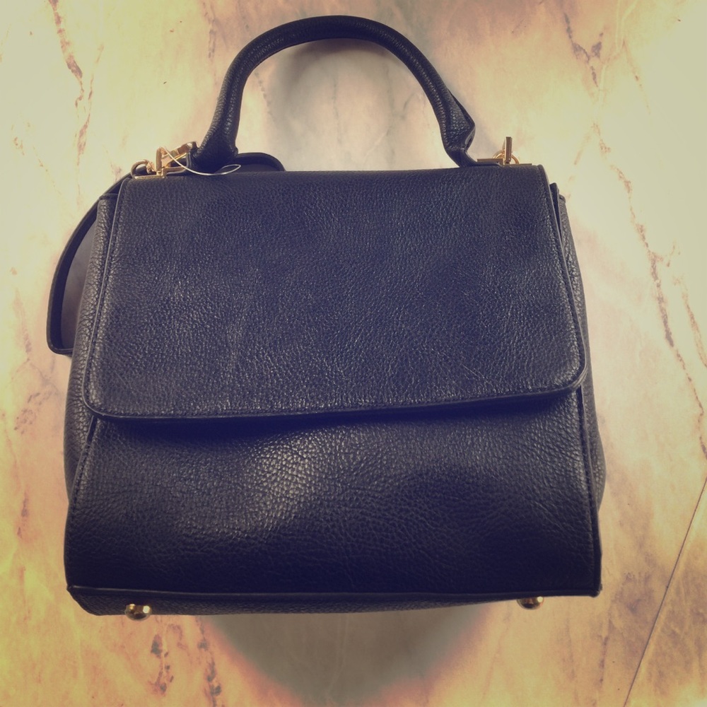 {crossbody}