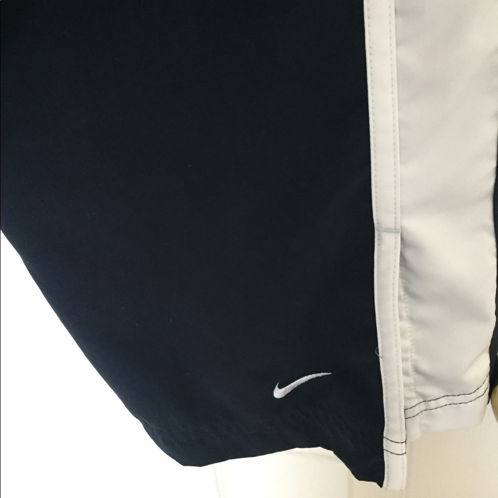 Nike Workout Pants in Black and Navy Blue - Picture 4 of 5