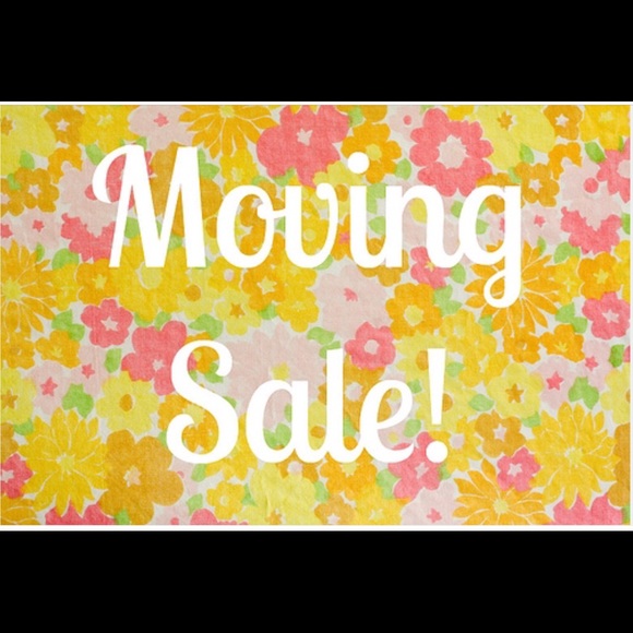 Meet your Posher, Sam.POSHMARK AMBASSADOR 👠👗 - Picture 4 of 5