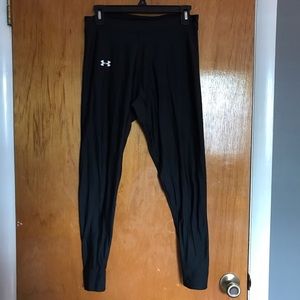 Under Armour compression cropped leggings