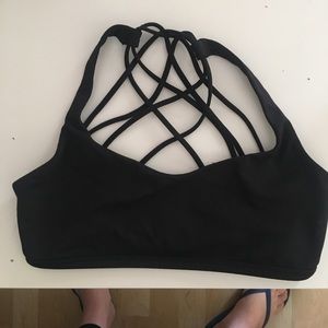 Lululemon sports bra