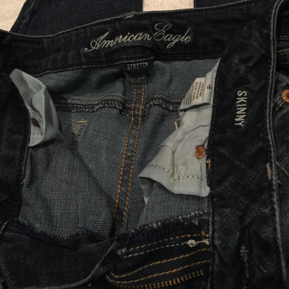 American Eagle size 4 skinny  jeans