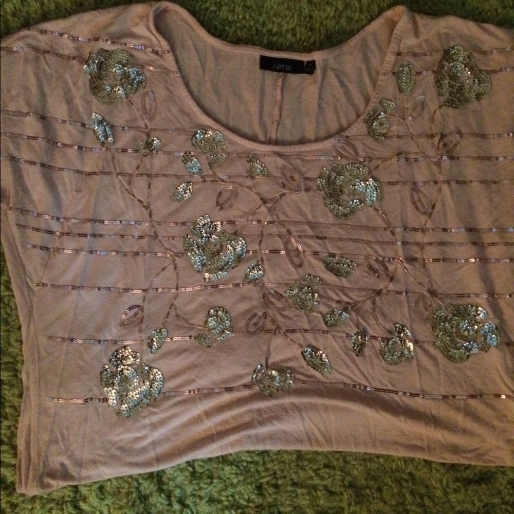 Very cute dressy shirt