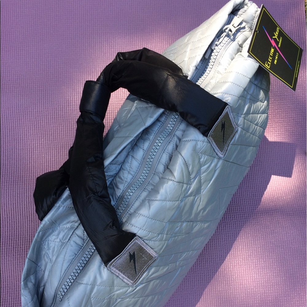 LAST ONE! HP🍏 Electric Yoga Ultra Light Tote - Picture 2 of 5