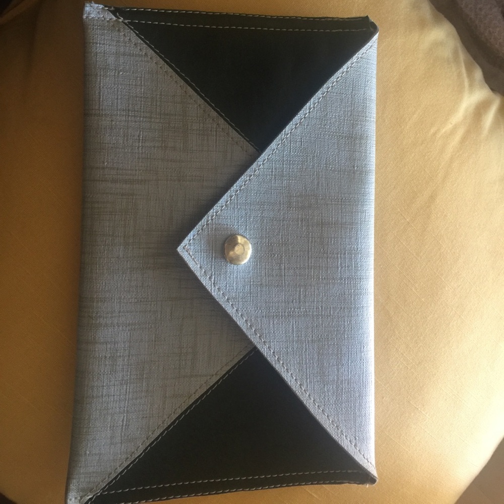 Madalyn nault custom made clutch