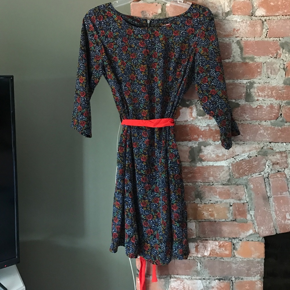 Belted Floral 3/4 Length Sleeve Dress 💐