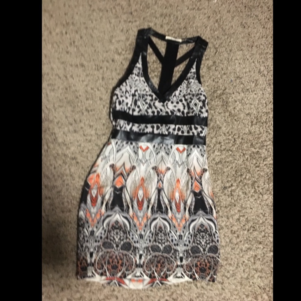 Backless dress