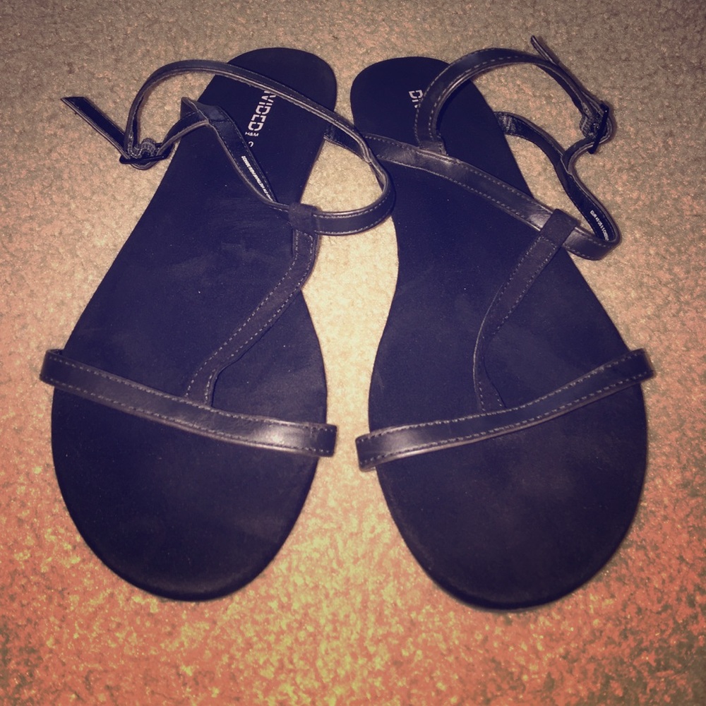 Black sandals