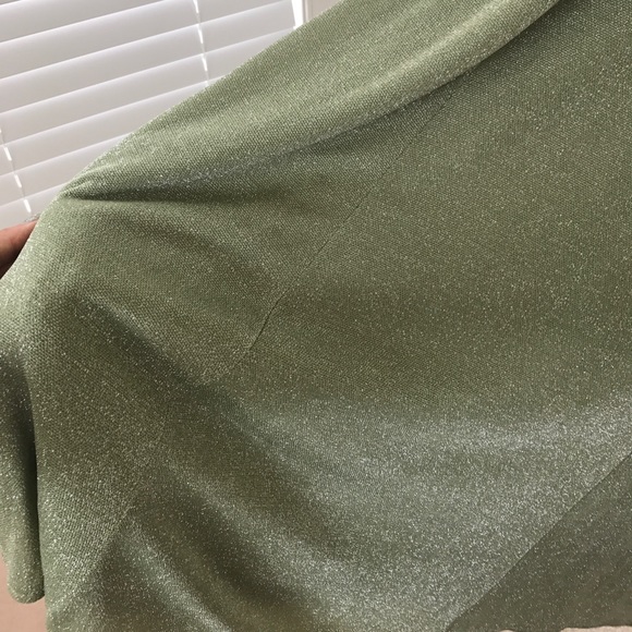 Backless Evening Gown - Picture 2 of 3