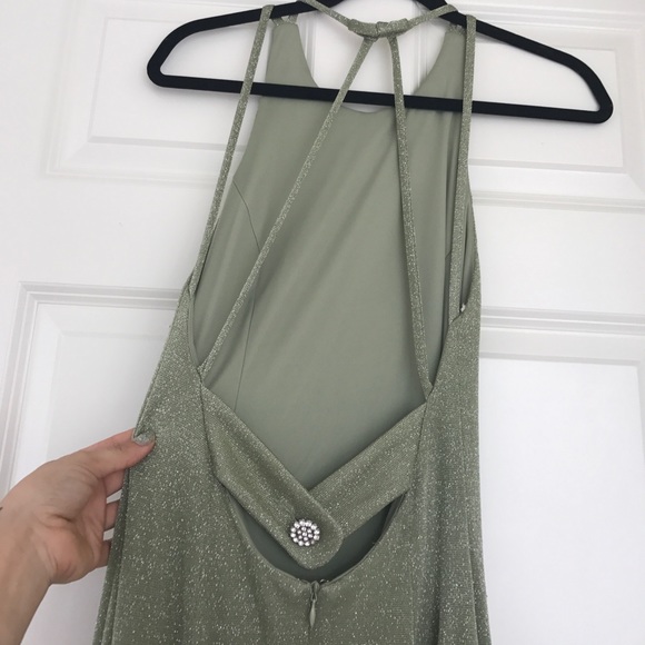 Backless Evening Gown - Picture 3 of 3