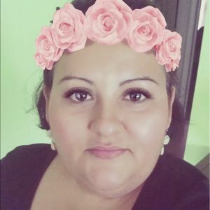 Meet your Posher, Edith