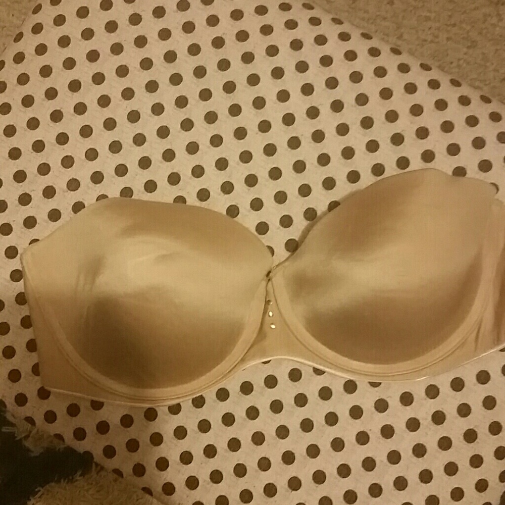 Strapless bra
