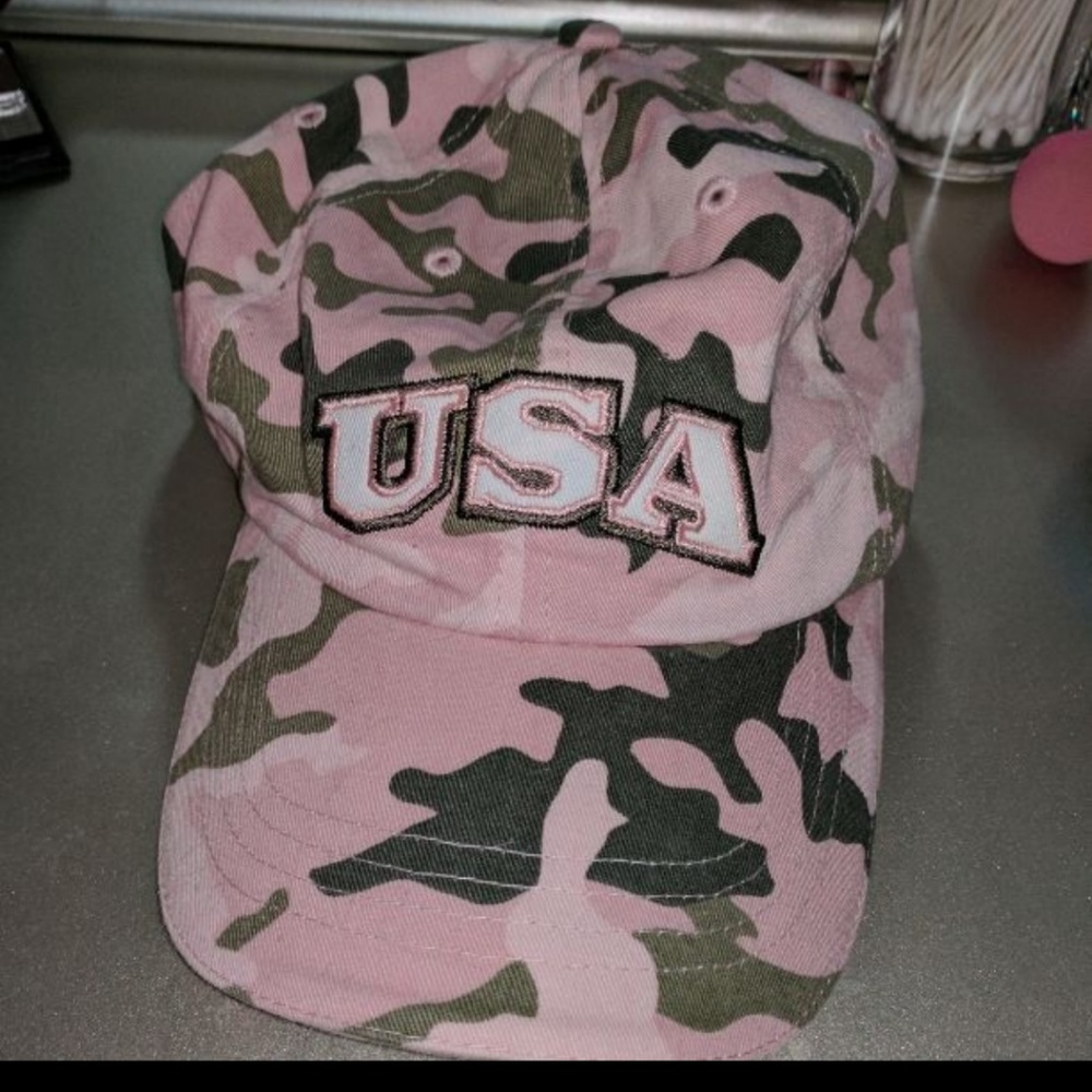 USA pink camo hat