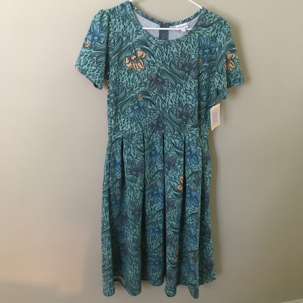Lularoe Amelia