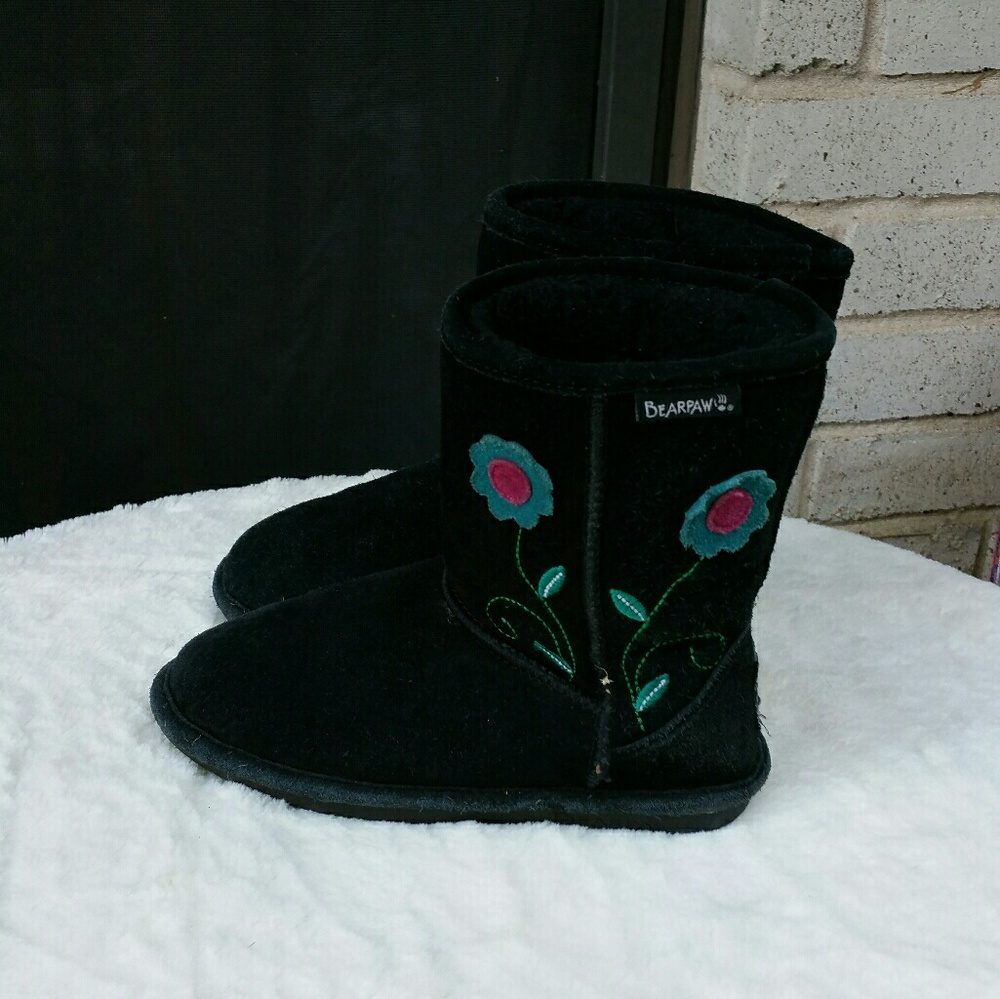 Bearpaw Buttercup Style Floral Black Suede Boots 4