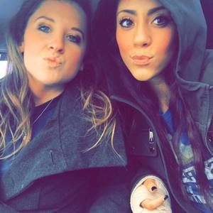 Meet your Posher, Delina