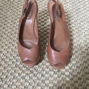 Corso como wedges