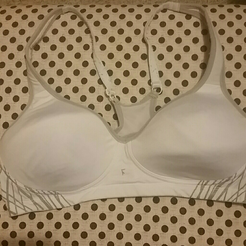 Sports bra