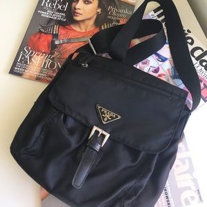 💥💥Prada cross bag/ super cute