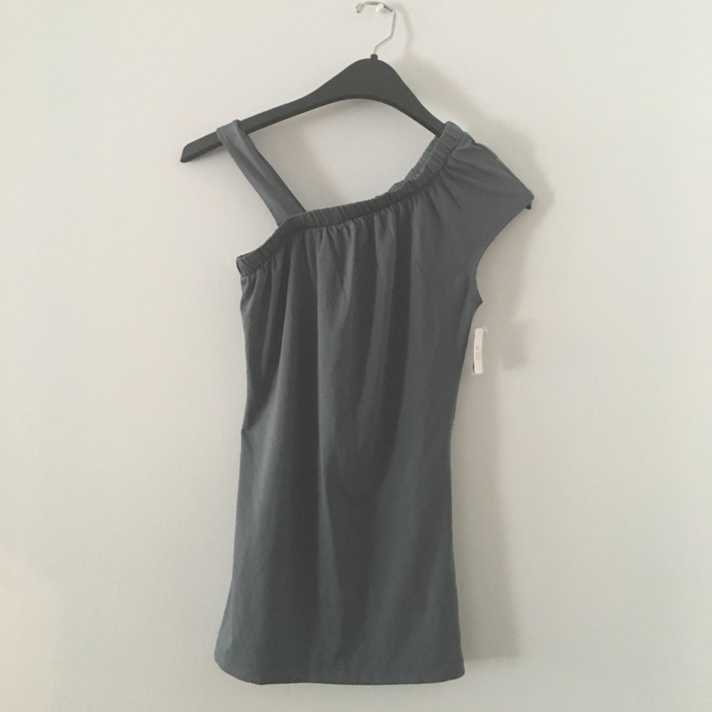Gap Asymmetrical exercise tank top