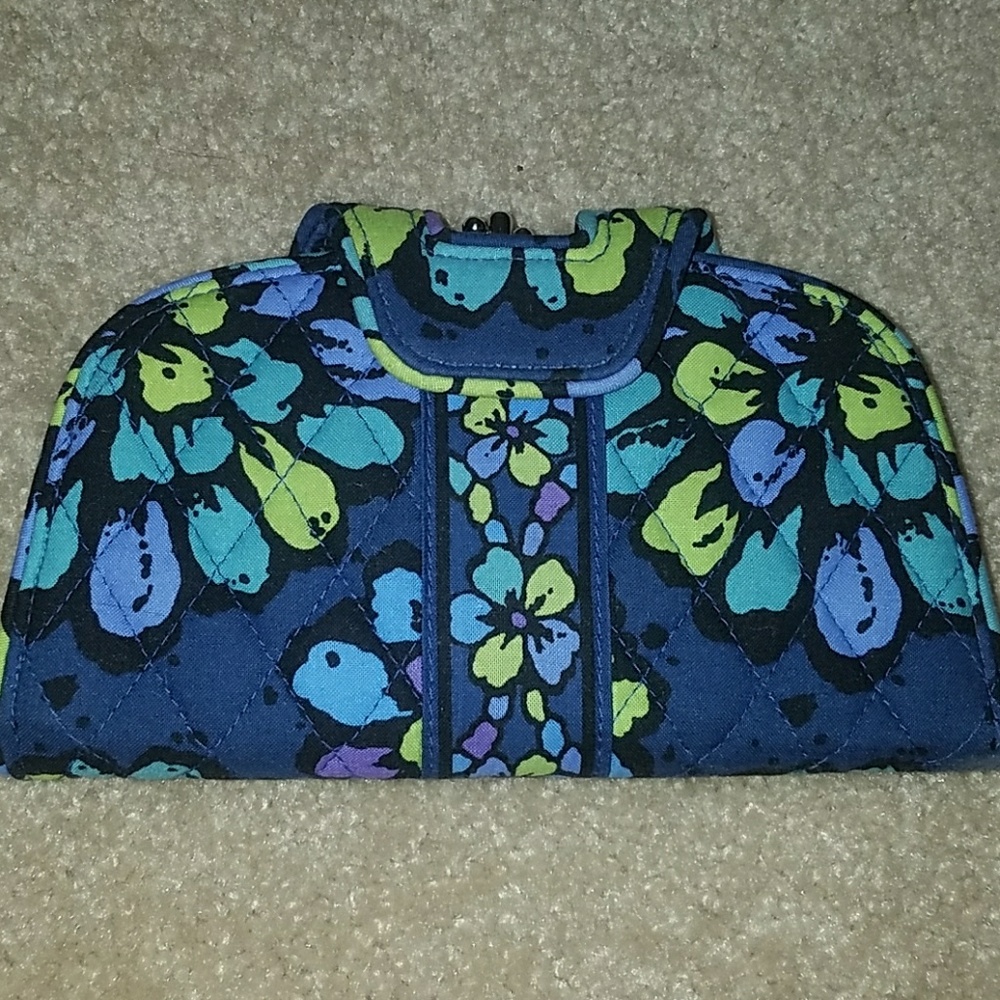 Vera bradley wallet