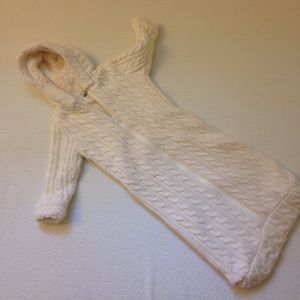 Old Navy Cable Knit Fleece Lined Bunting 6-12m