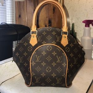 Louis Vuitton Ellipses PM!