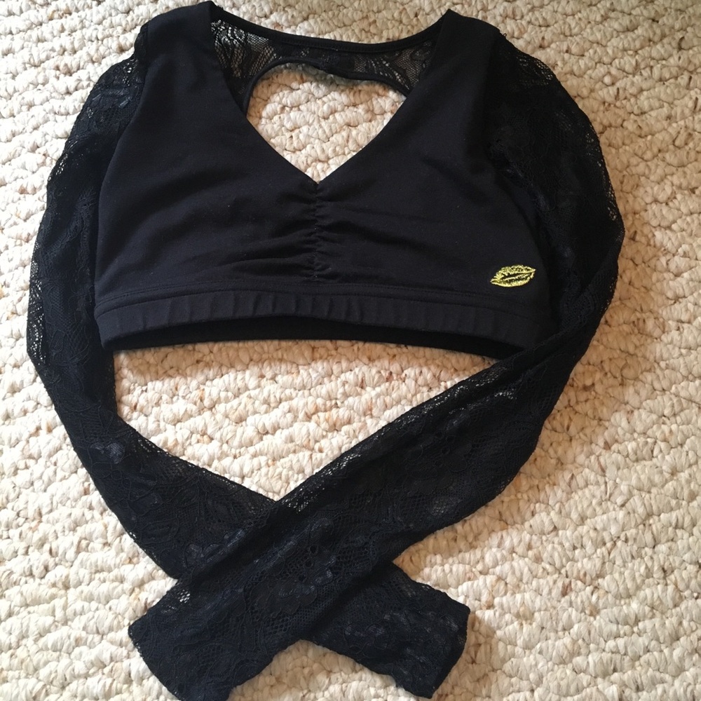 Gently used California kisses sports bra for dance