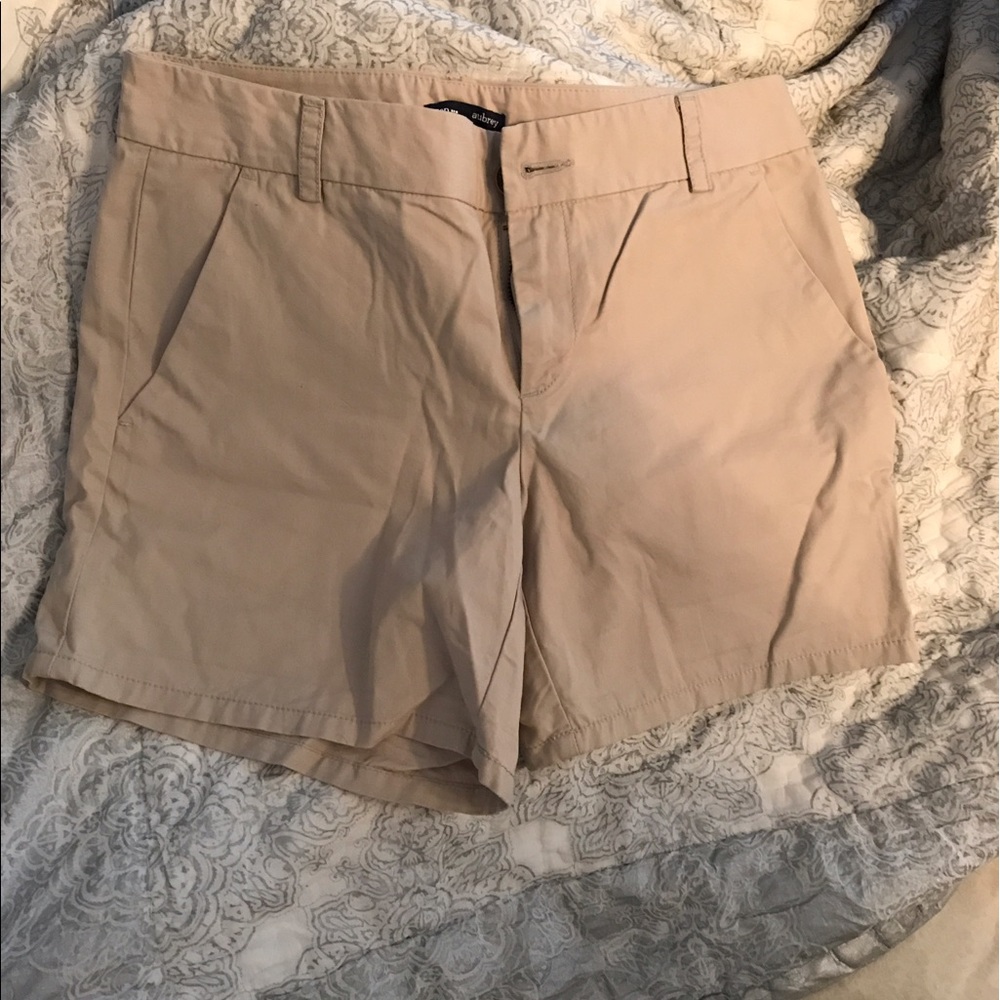 Khaki gap shorts