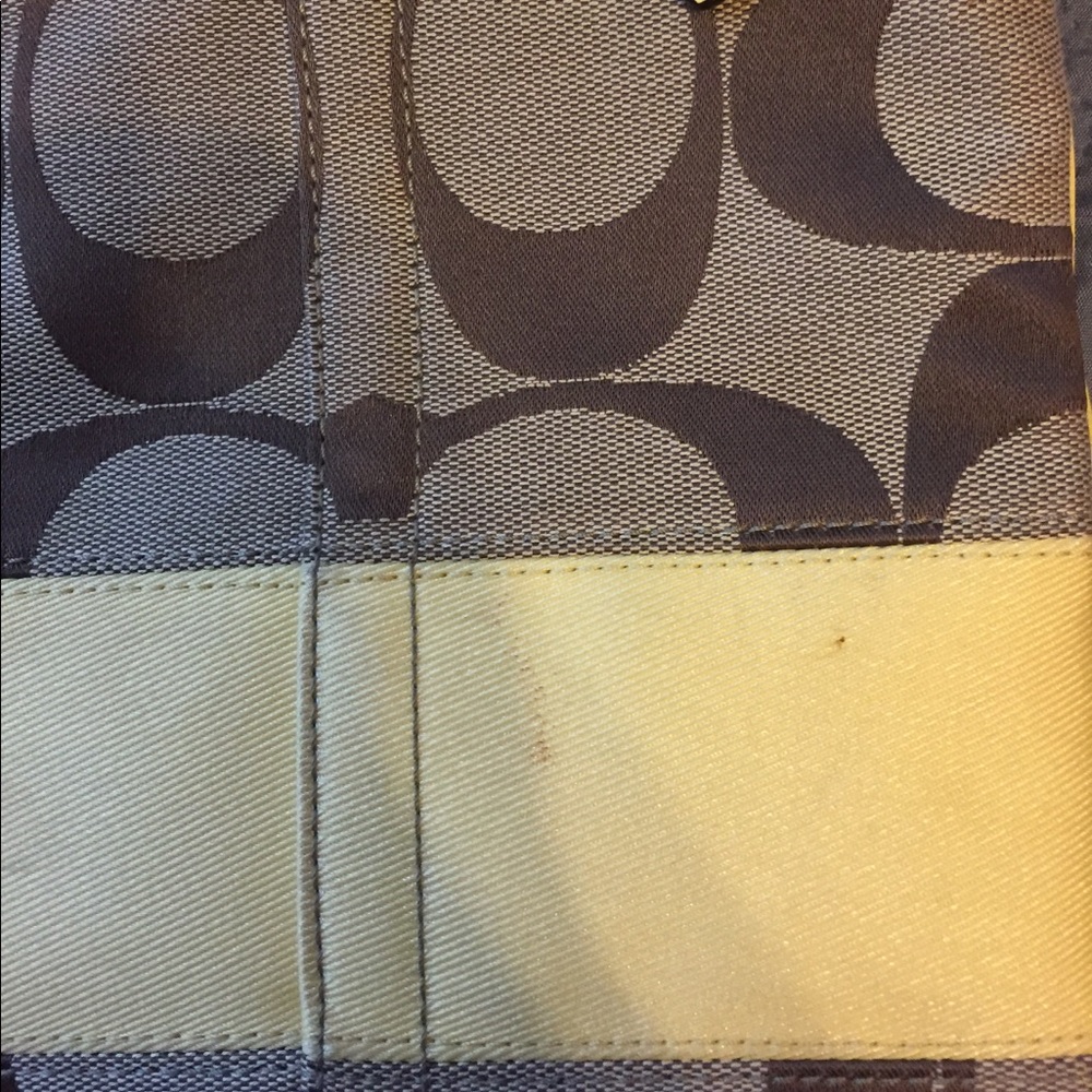 Coach Bag - Picture 2 of 3