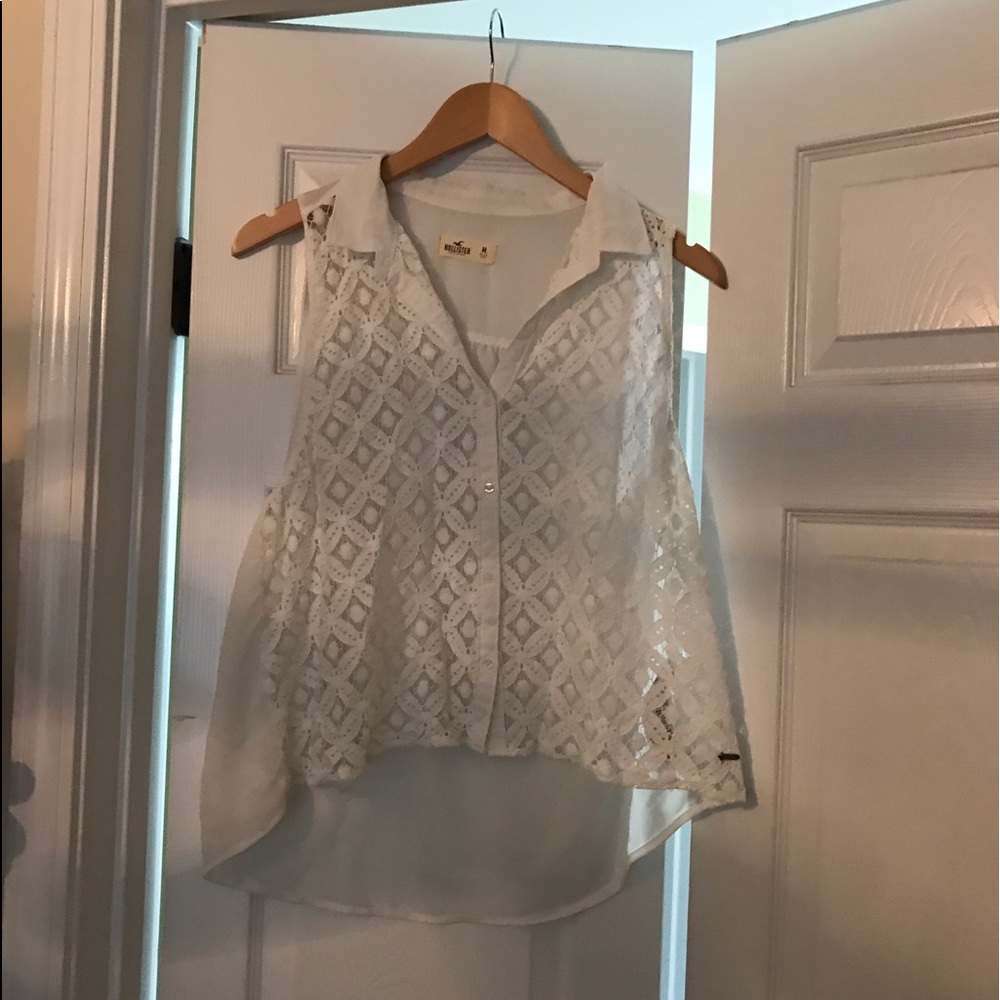 White lace front button up tank
