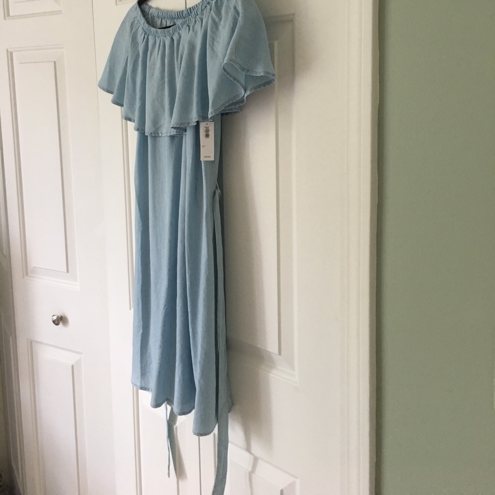 Old Navy Chambray dress - Picture 3 of 4