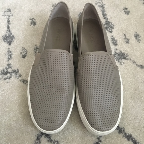 Vince Blair 5 Slip on Sneakers - Picture 2 of 5