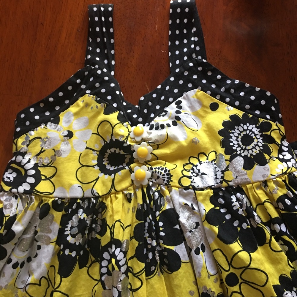 Girl's size 6x sun dress.
