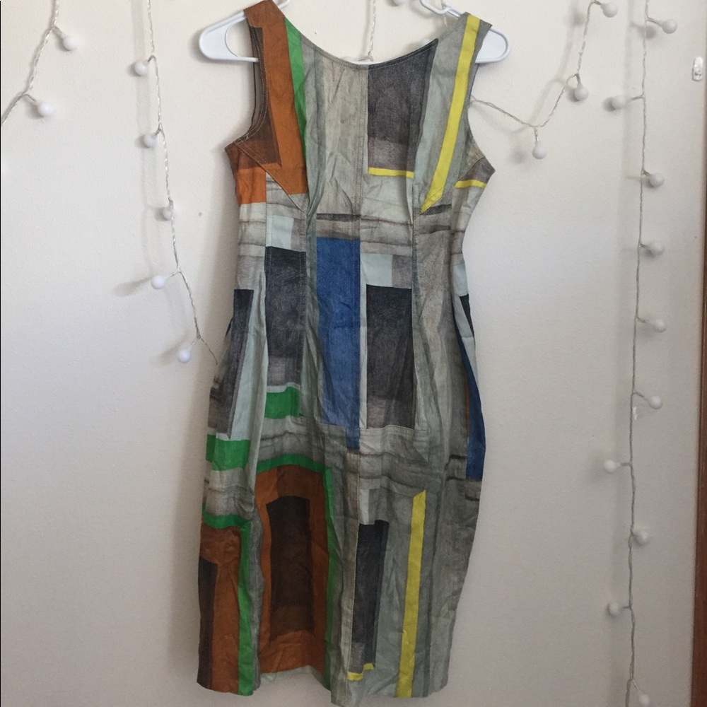 Color block fitted dress