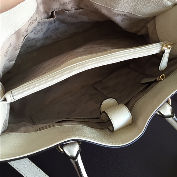 Michael kors Hamilton purse - Picture 5 of 5