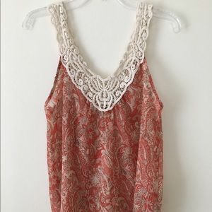 Flowy Tank