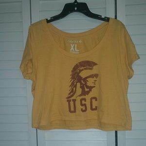 USC flowy croptop