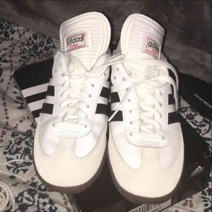 Adidas Sambas
