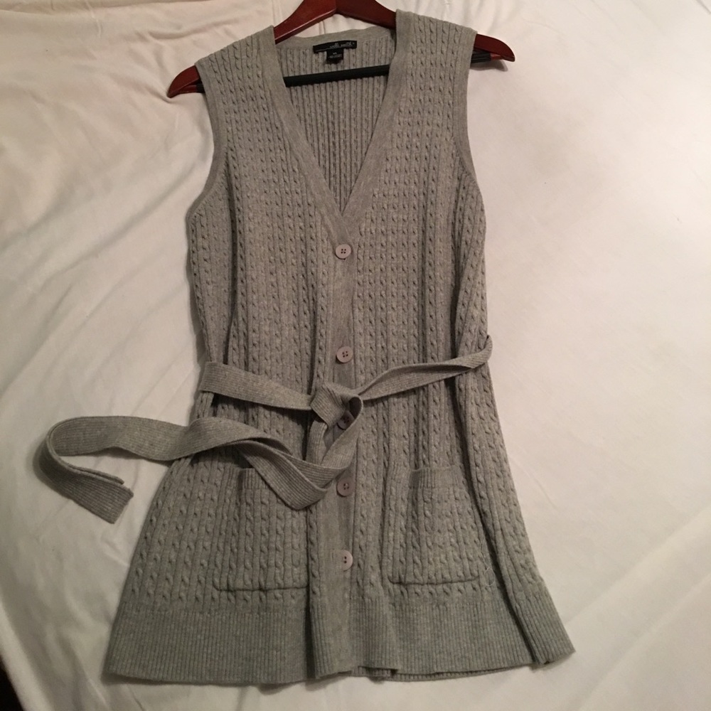 XL Heather Grey Sweater Vest with Belt