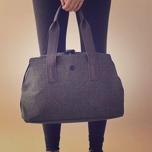 Lululemon Go Getter Bag* Heat- Black NWT