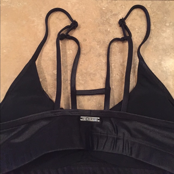 HP🎉 KORAL super shiny Element Infinity Sports Bra - Picture 8 of 8