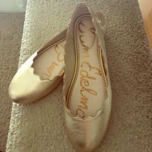 Sam Edelman Scalloped Flats