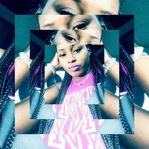 Meet your Posher, Xaviera