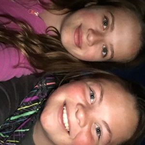 Meet your Posher, Ella